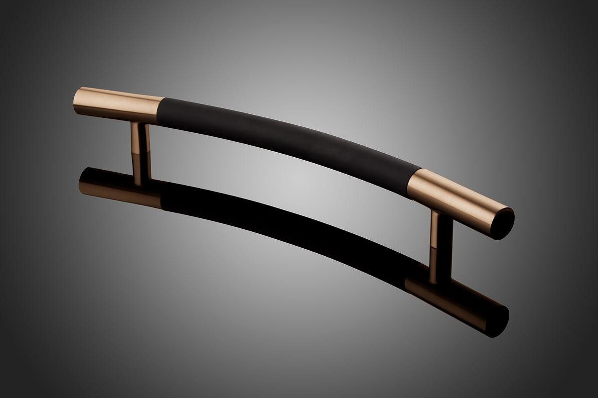 Forms+Surfaces 1200 Series Sextant Arc Door Pull 24"