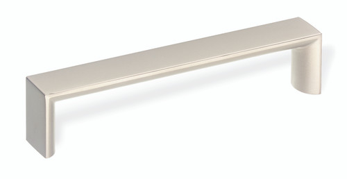 Schwinn 51877: 128mm cc Handle Pull - Satin Nickel