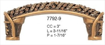 Edgar Berebi 7792/9: 3 cc Hampton Cabinet Pull - Swarovski Crystal/Museum Gold Plate