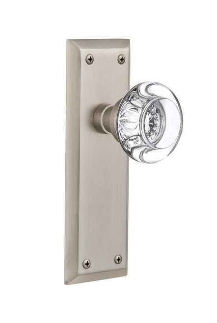 Nostalgic 712226: New York Backplate w/Round Clear Glass Crystal Knob Passage Door Set - Satin Nickel