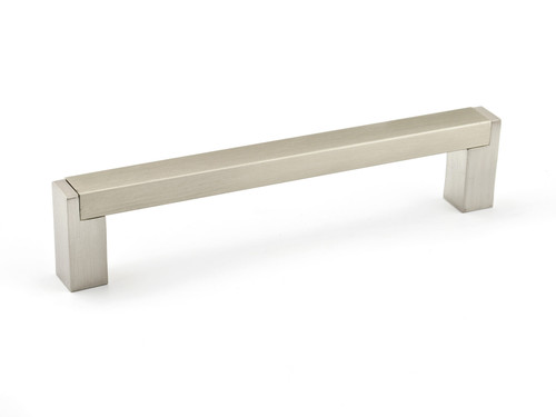 Richelieu BP801128195: 128mm cc Laconia Cabinet Pull - Brushed Nickel Richelieu BP801128195: 128mm cc Laconia Cabinet Pull - Brushed Nickel