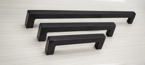 Richelieu BP9466128900: 128mm cc Traditional Forged Iron Cabinet Pull - Matte Black Richelieu BP9466128900: 128mm cc Traditional Forged Iron Cabinet Pull - Matte Black