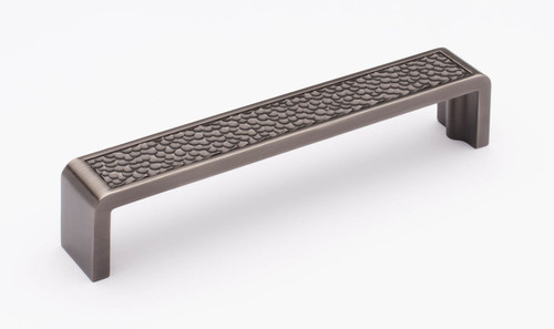 Sietto P-2002-6-G: 6" cc Hammered Cabinet Pull - Gunmetal
