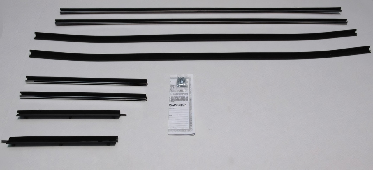 ジョージーズのカーペット Window Sweeps Felt Kit for 1971-1974 Dodge Challenger | Classic