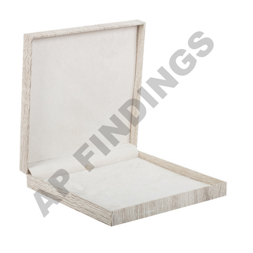 Cream Timber Necklace Box