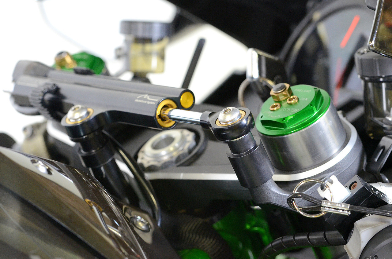 Buy Steering Damper Riser Kit Ninja H2 (15-26) and ZX-10R (11-15