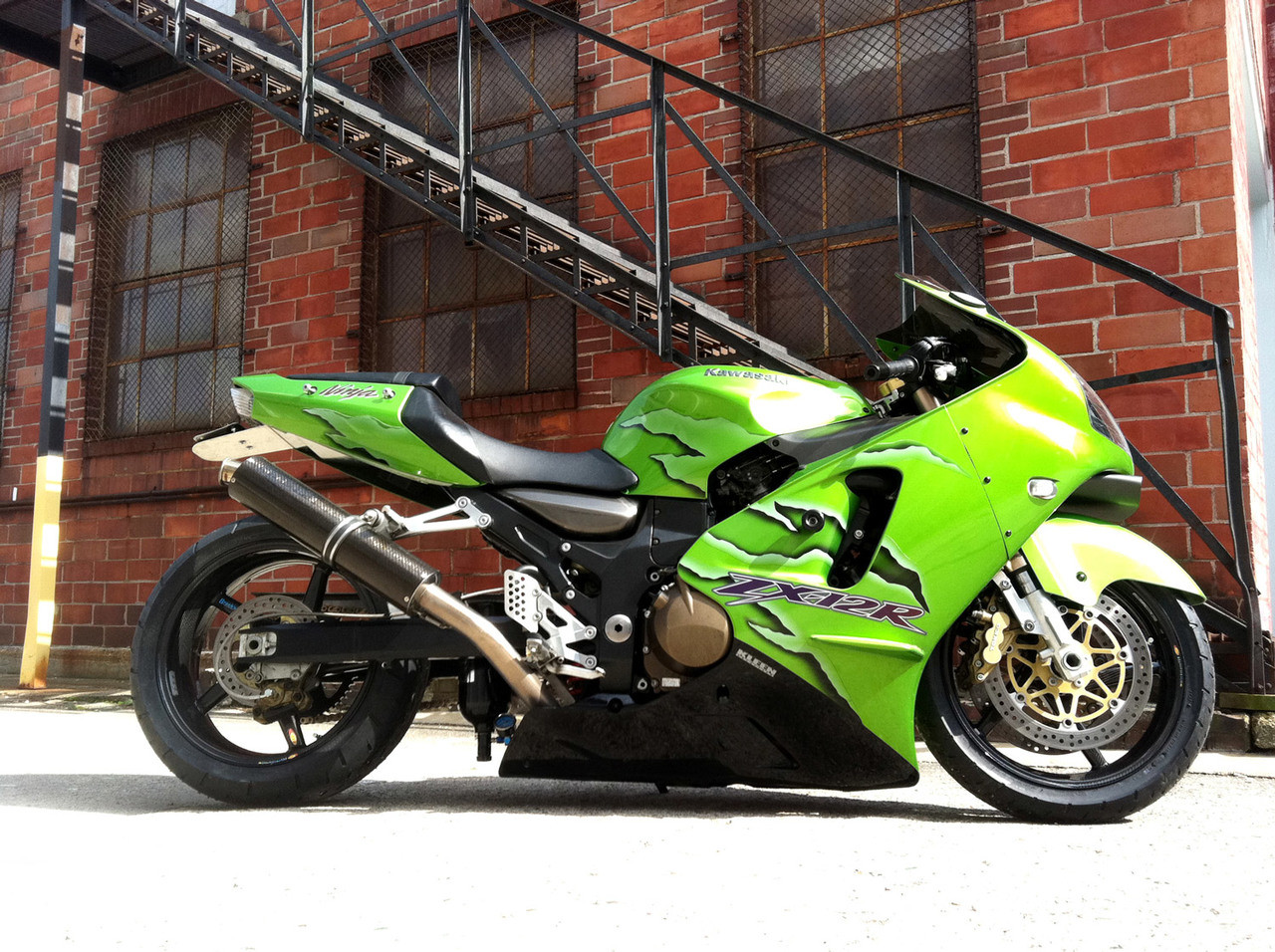 Buy BST Diamond TEK 17 x 3.5 Front Wheel - Kawasaki ZX-12 (00-06