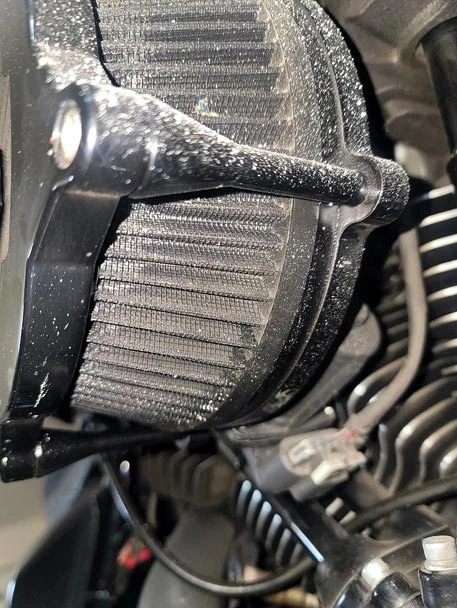 Dirt trapped on the outside of the Sprint Filter Track Pro (P08 F1-85) Straight Shooter filter after Bonneville