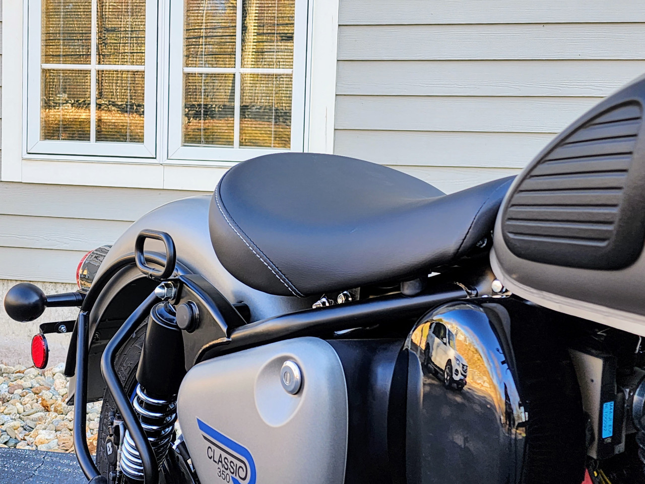 Low Rider Seat for Classic 350cc (Royal Enfield)