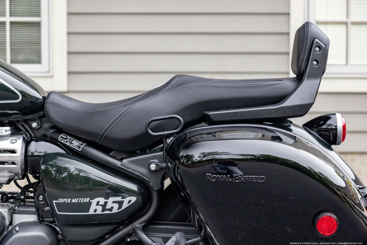 パナクール　deluxe Deluxe Touring Dual Seat & Backrest Kit