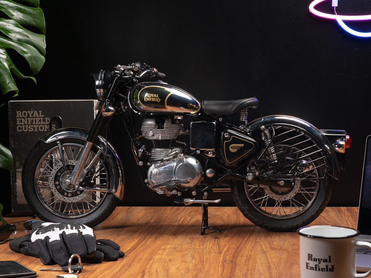 1:3 Scale Model Royal Enfield Motorcycles