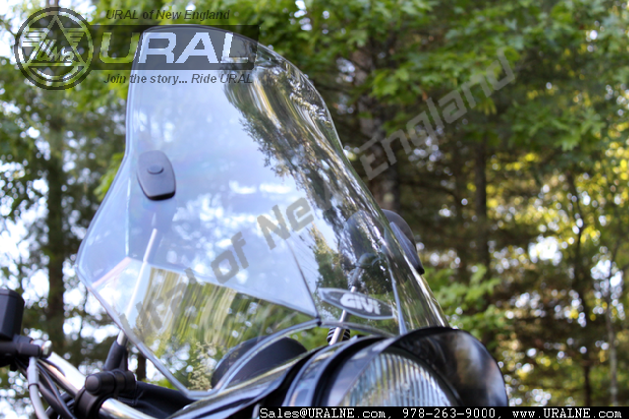 Small Plexiglas Windshield by GIVI