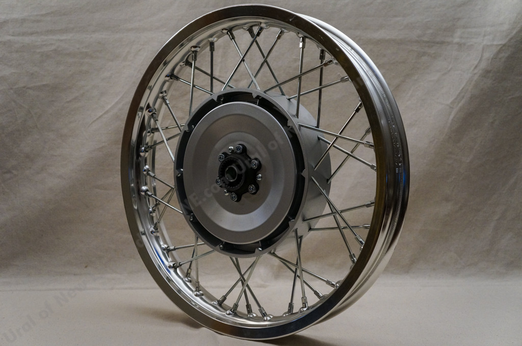 19 in. Aluminum Spoke Wheel Assembly (2014+) - AlphaCars