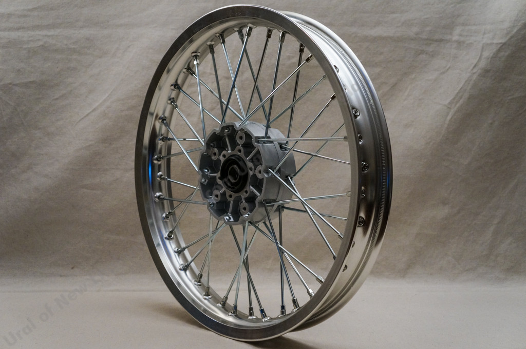 ⓢⓞ 18 in. Aluminum Spoke Wheel Assembly (2014+) - AlphaCars