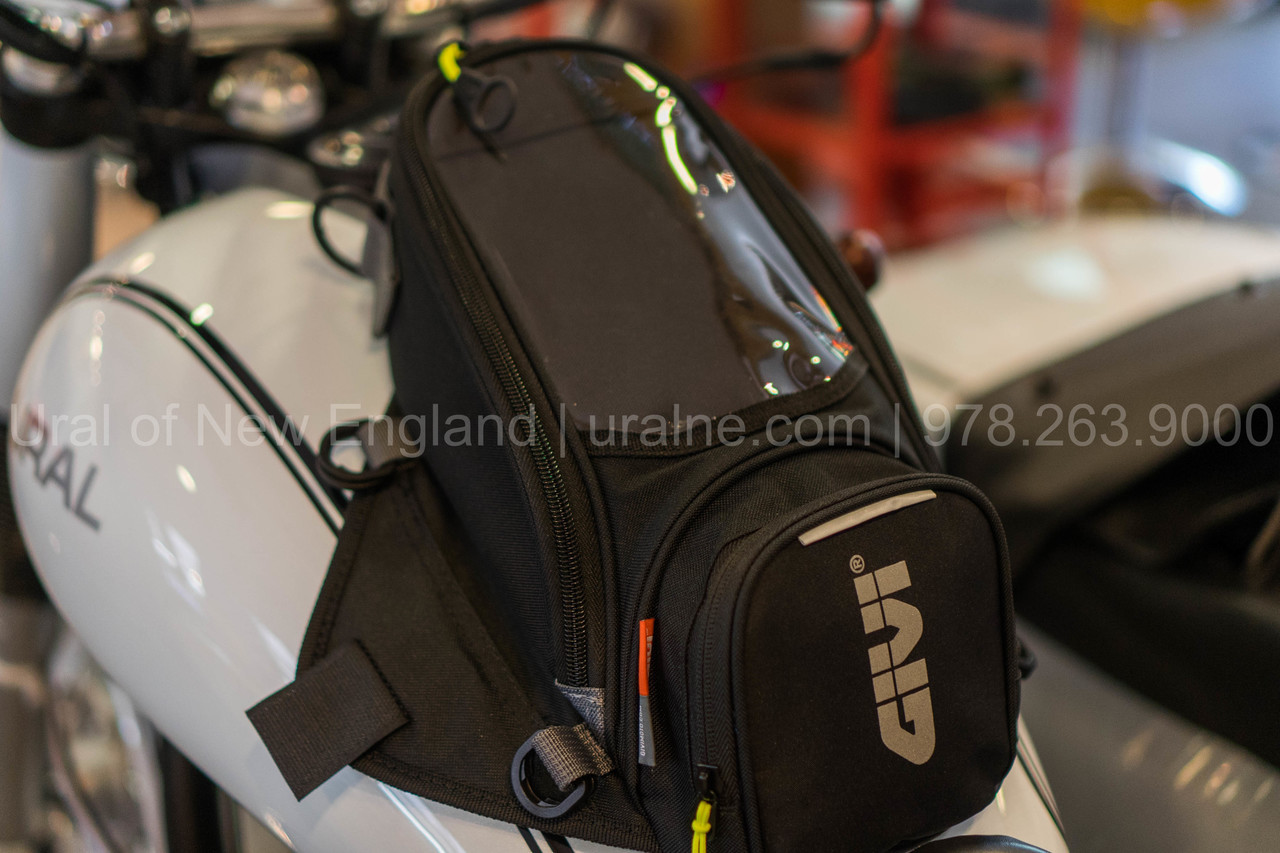 GIVI ST602B Quick Lock Tank Bag – Riderz Planet