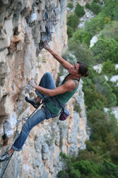Top 5 Reasons People Love to Use pStyle While Rock Climbing Top 5 Reasons People Love to Use pStyle While Rock Climbing