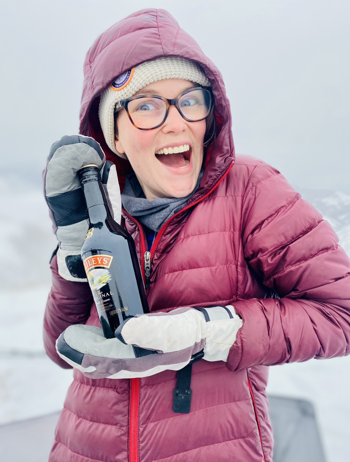pstyle-womens-wine-hiking-society.png
