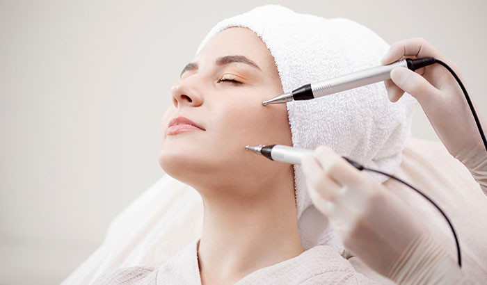 5 Products to Avoid When Preventing Acne (And What to Use Instead)