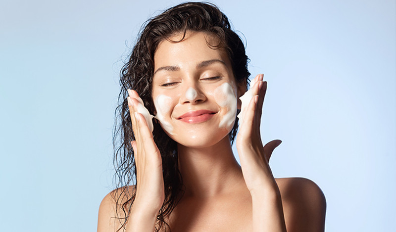 Here's Everything You Need to Know About Double Cleansing Here's Everything You Need to Know About Double Cleansing