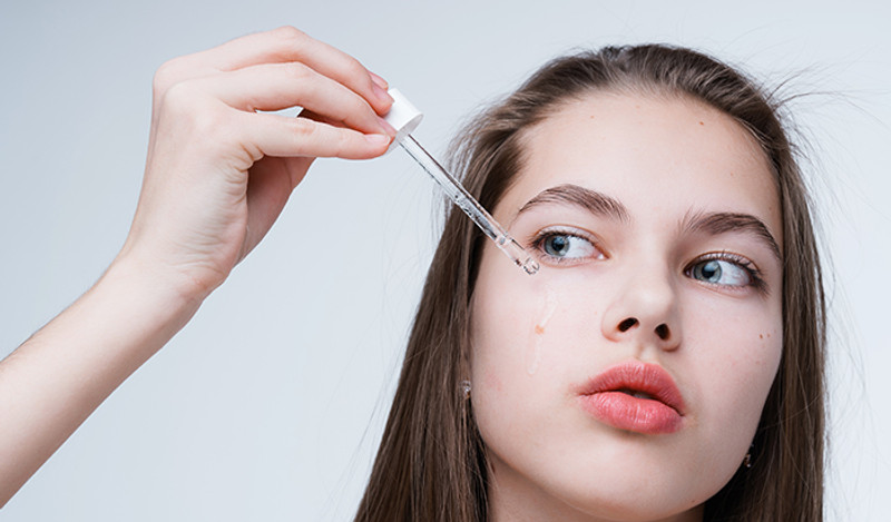 Is Hyaluronic Acid Good For Pimples? An Expert Weighs In