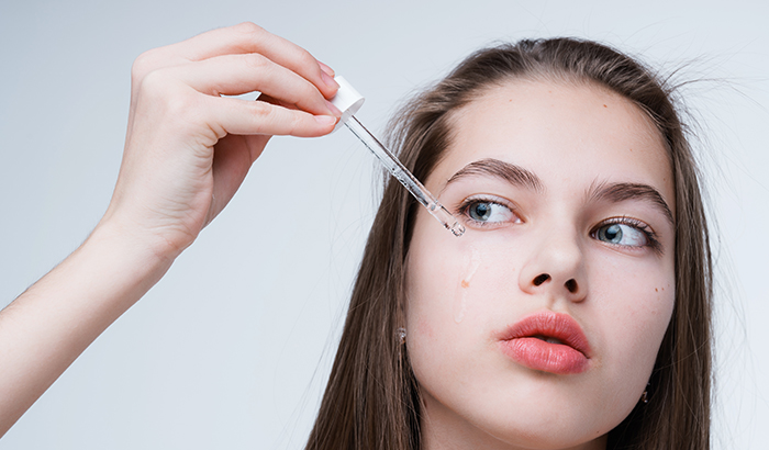 Is Hyaluronic Acid Good For Pimples? An Expert Weighs In