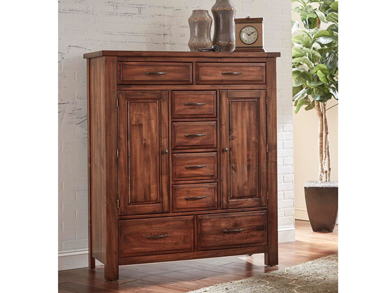 Maple Road Sweater Chest