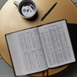 KJV Giant Print Center-Column Reference Bible (Nelson)