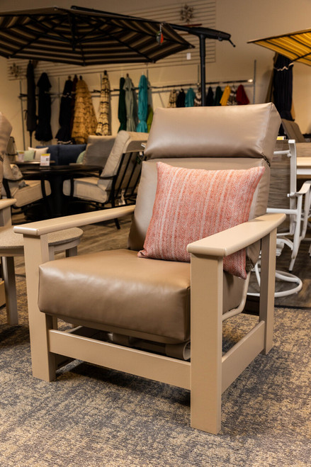 Leeward Supreme Hidden Motion Arm Chair