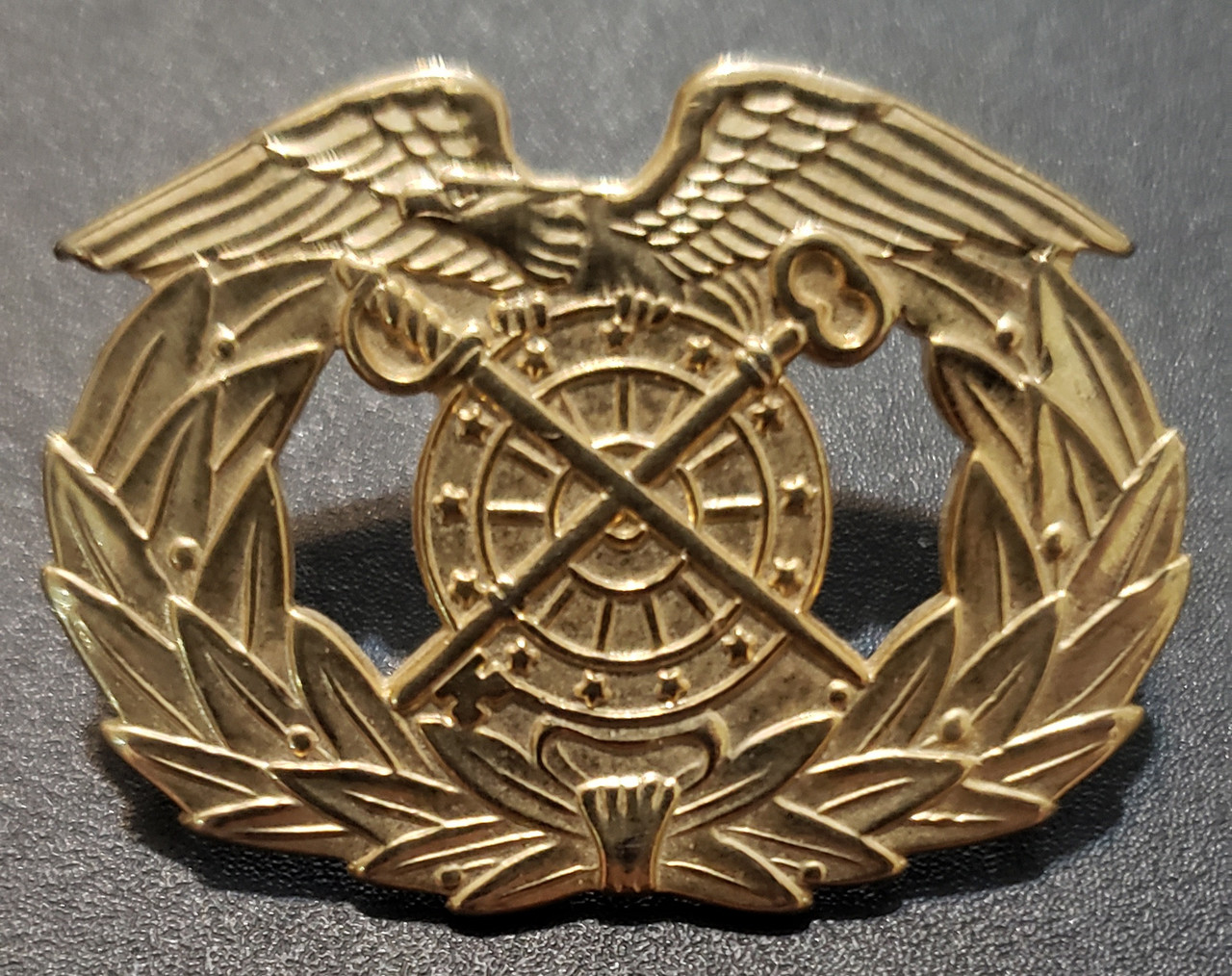 Quartermaster Rdi Regimental Crest Quartermaster (No Motto)