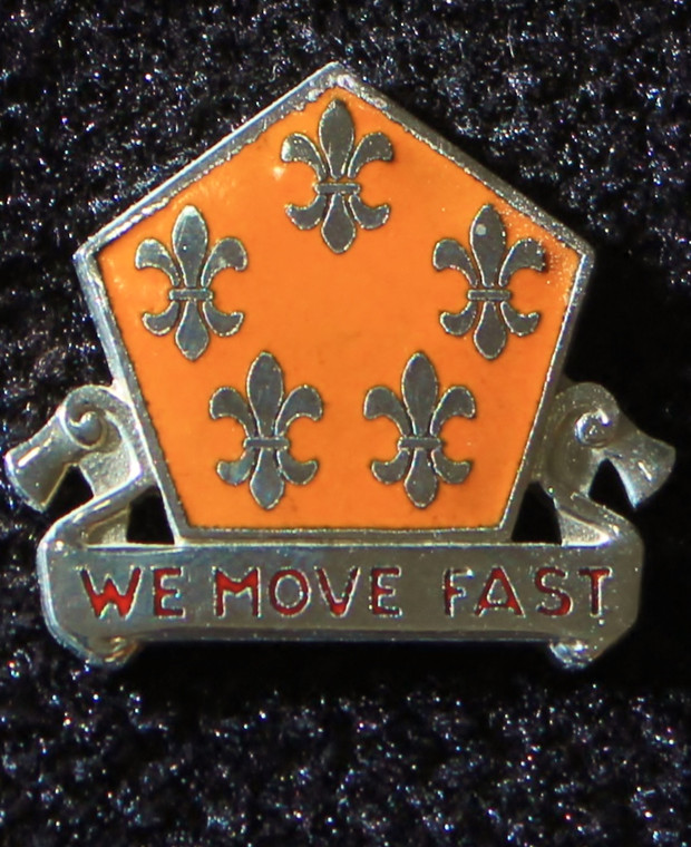 5th Signal Battalion Unit Crest (We Move Fast)