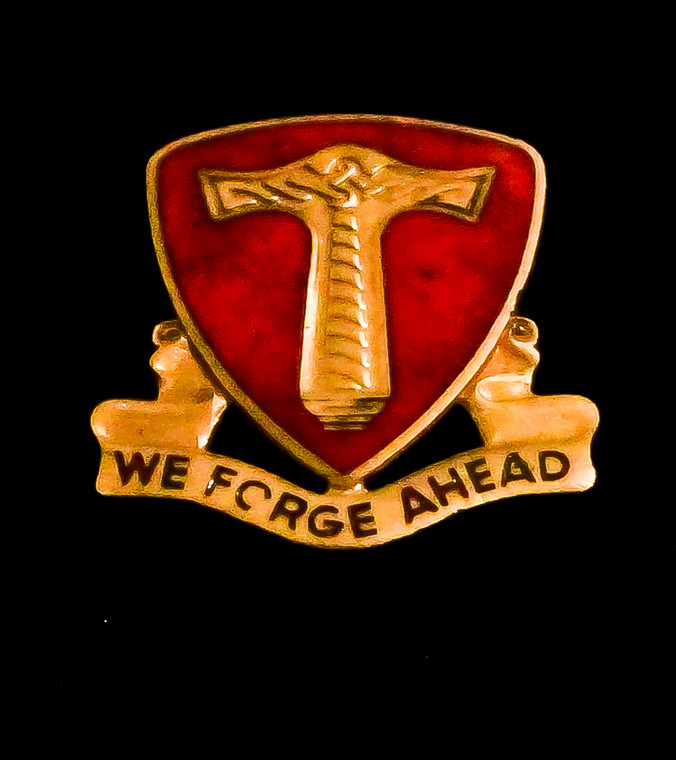 18th Combat Sustainment Support Battalion Unit Crest (We Forge Ahead)