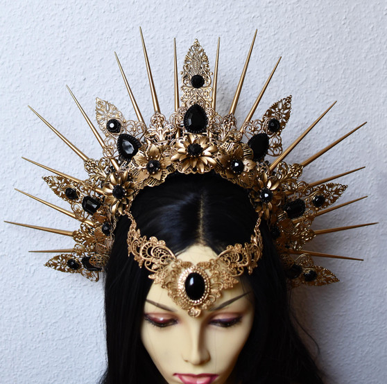 Golden spiked headpiece - Golden crystal crown - Fantasy gothic wedding headdress