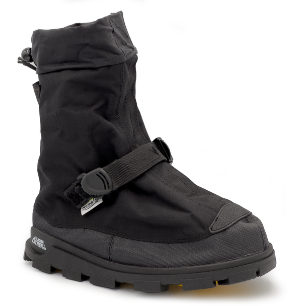 11" Voyager Glacier Trek Cleats Overboots - Black