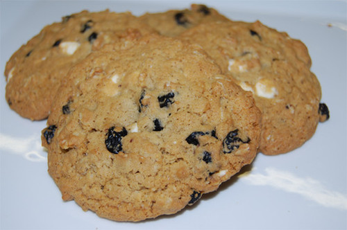 Our dried blueberries are generously spread throughout these delicious, oversized oatmeal cookies! They are Amish Made and oh so tasty! The Blueberry White Chocolate Chip Oatmeal Cookies are packaged in plastic food safe bags with tie. Each bag contains one dozen cookies. Our dried blueberries are generously spread throughout these delicious, oversized oatmeal cookies! They are Amish Made and oh so tasty! The Blueberry White Chocolate Chip Oatmeal Cookies are packaged in plastic food safe bags with tie. Each bag contains one dozen cookies.
