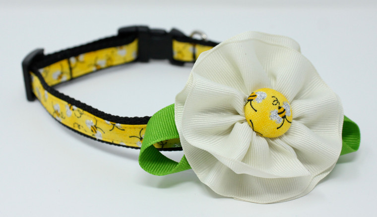 Dog Collar-Buzzing Bees Flower