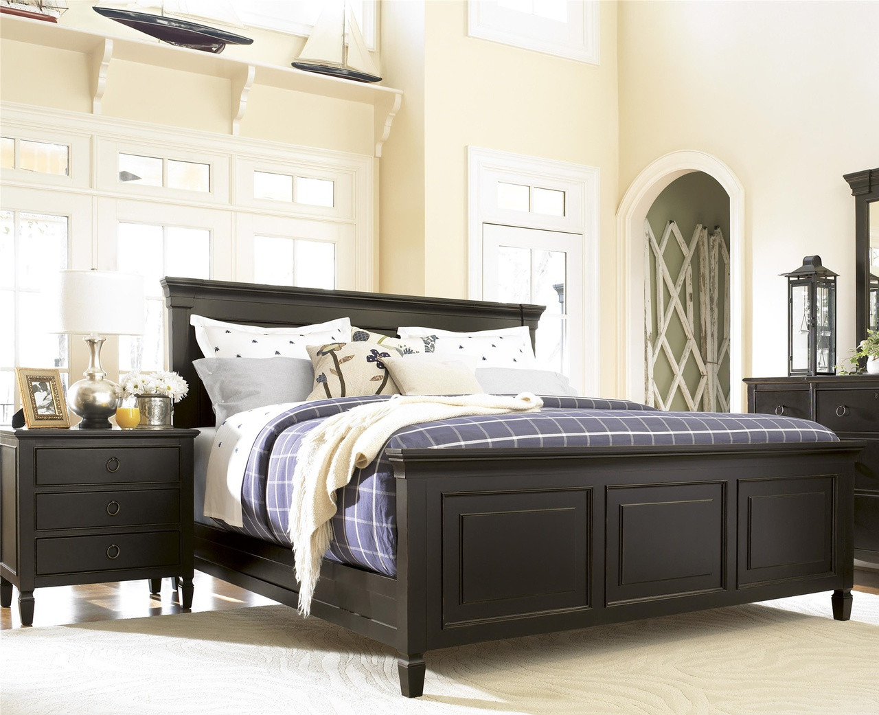CountryChic Maple Wood Black King Panel Bed Frame Zin Home