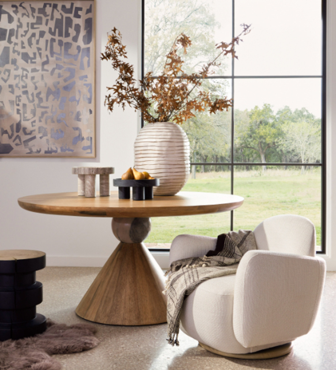 Designing a Modern and Inviting Dining Room