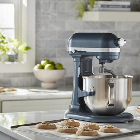 KitchenAid® 7 Quart Bowl-Lift Stand Mixer KSM70SKXXVB