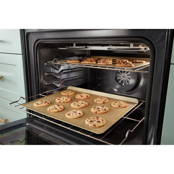 5.0 Cu. Ft. Whirlpool® Gas 5-in-1 Air Fry Oven WFG550S0LB
