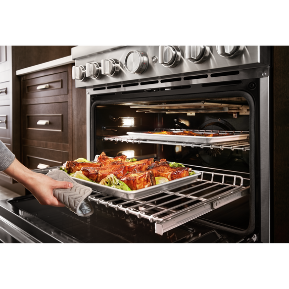 KitchenAid® 36'' Smart Commercial-Style Dual Fuel Range with 6 Burners KFDC506JIB