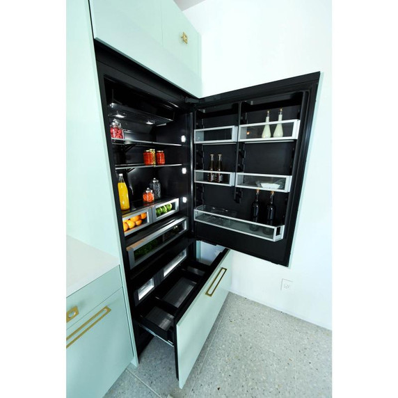 Jenn-Air® 36” Fully Integrated Built-In Bottom-Freezer Refrigerator (Right-Hand Door Swing) JB36NXFXRE