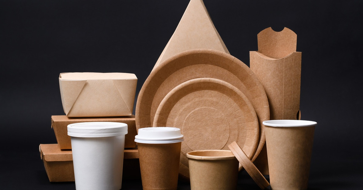 Pros and Cons of Disposable vs. Reusable Plates Pros and Cons of Disposable vs. Reusable Plates