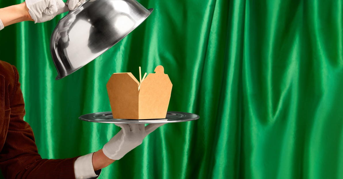 Plastic vs. Paper Catering Boxes: Which Is Better?