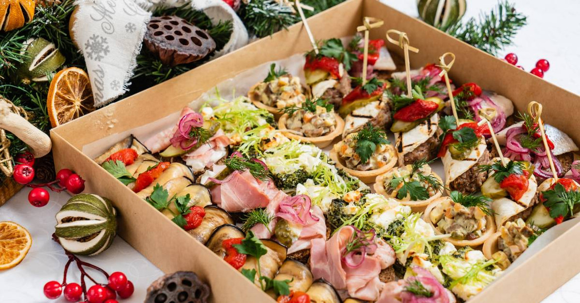 15 Ways To Upgrade Your Catering Service During the Holidays