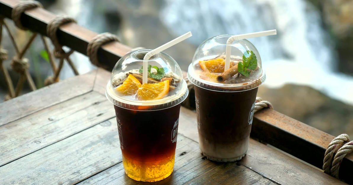 Ultimate Guide to Choosing Clear PET Cups & Lids
