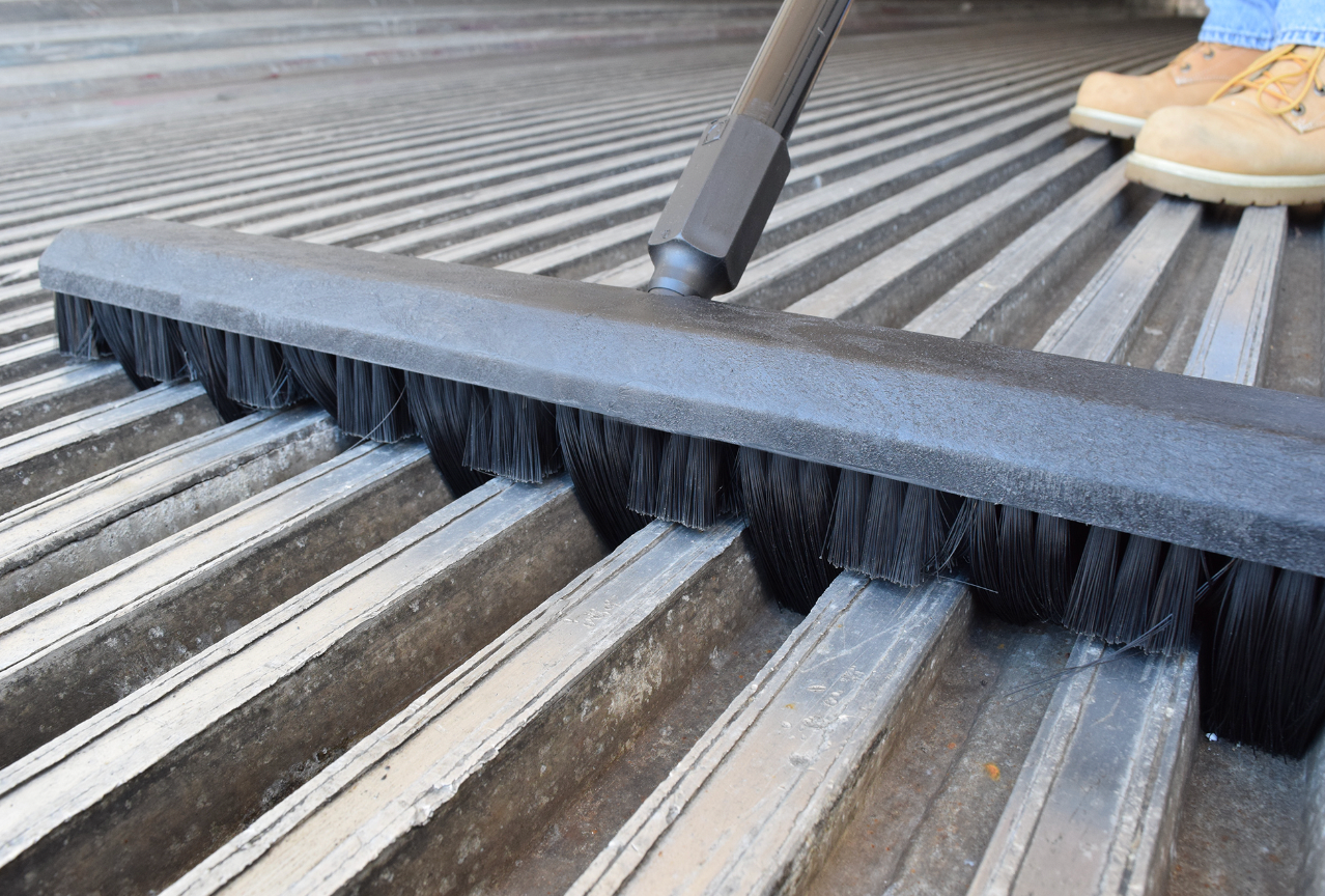 Floor Brushes & Squeegees