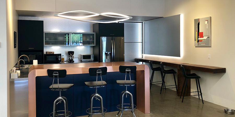 Asymmetrical pendant light