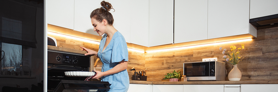Undercabinet Warm Kitchen Lighting
