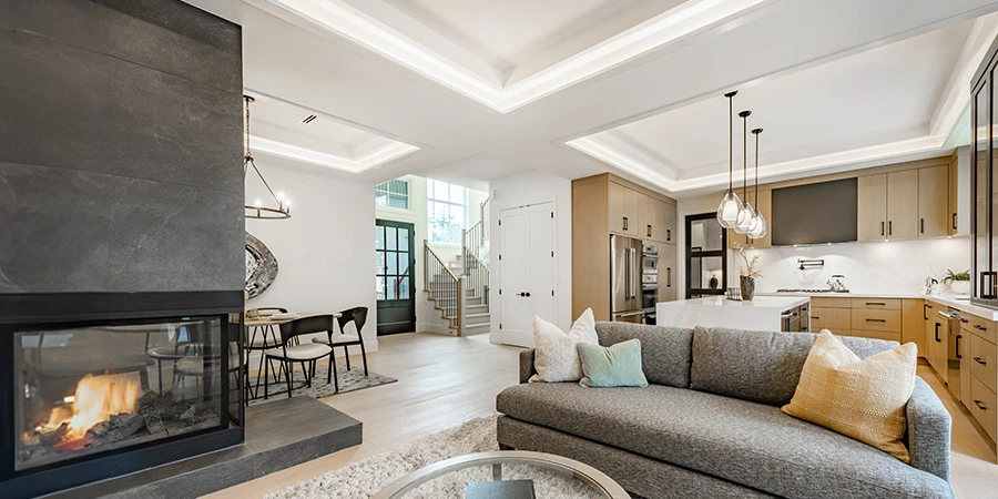 Living room perimeter cove lighting