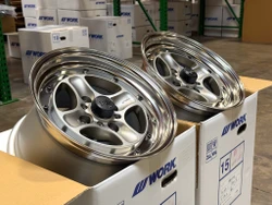 Work Equip 40 15x9+22 4x114.3 - Brut Silver 